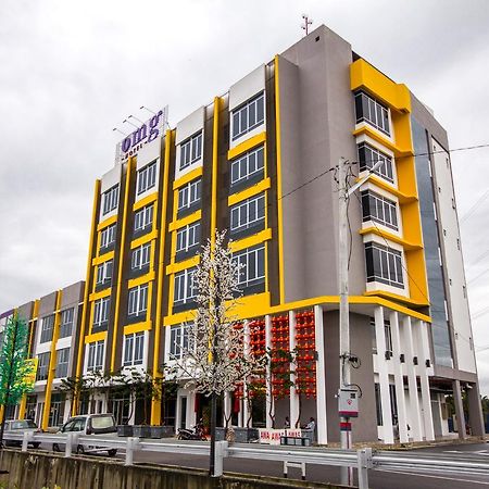 Omg Hotel Simpang Ampat  Exterior photo