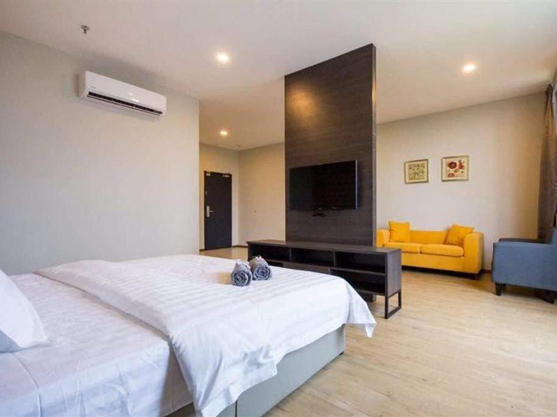 Omg Hotel Simpang Ampat  Exterior photo