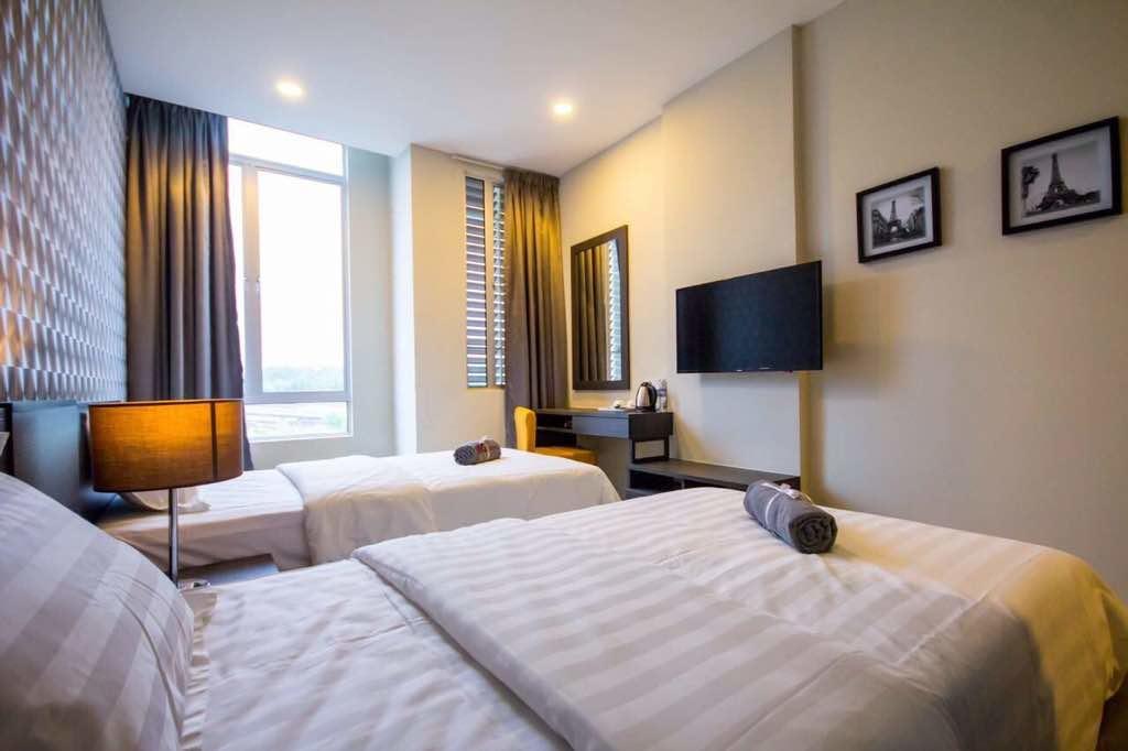 Omg Hotel Simpang Ampat  Exterior photo